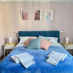 dreams-in-rome-colosseum-apartment.it-romehotels.com/